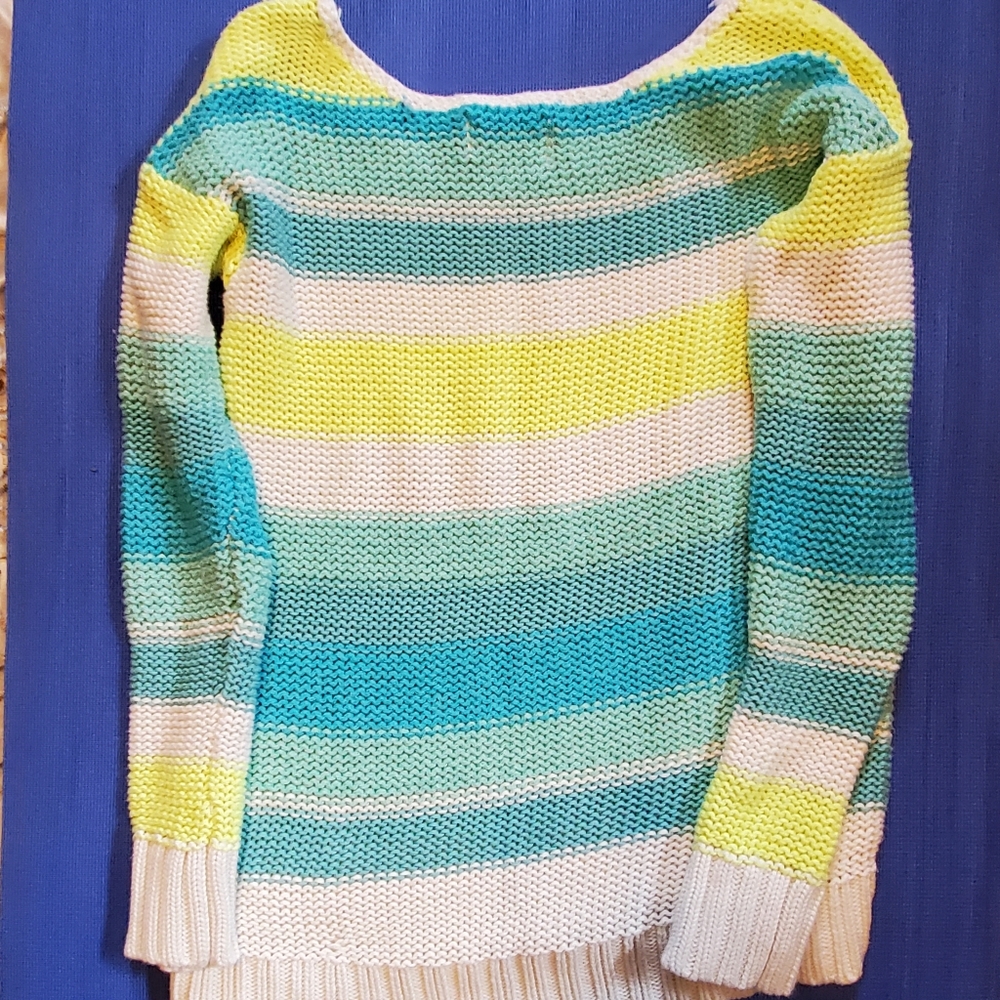 American Eagle Sweater - Picture 2 of 5